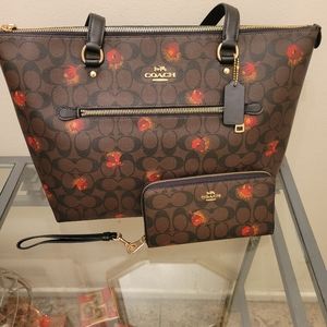 BRAND NEW COACH TOTE AND WALLET